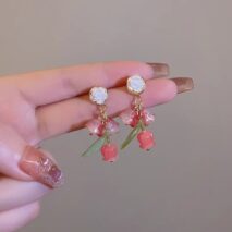 Chic Dangling Rose Earrings - ArtGalleryZen