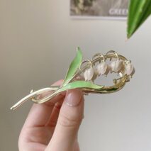 Chic Enamel Bellflower Hair Twist Clip - ArtGalleryZen