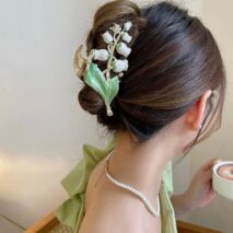 Chic Enamel Lily Of The Valley Hair Claw Clip - ArtGalleryZen