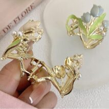 Chic Enamel Pearl Charm Tulip High Ponytail Hair Claw - ArtGalleryZen