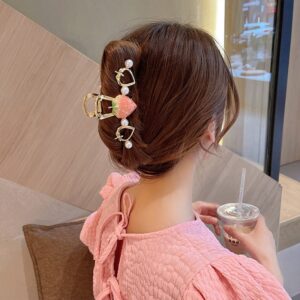 Chic Enamel Strawberry Heart Hair Claw Clip - ArtGalleryZen