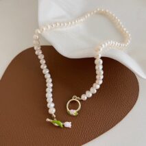 Chic Enamel Tulip Pearl Chain Choker Necklace Bracelet Set - ArtGalleryZen
