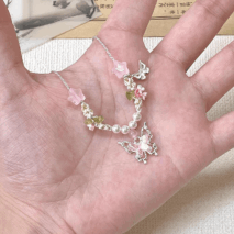 Chic Floral Butterfly Necklace - ArtGalleryZen