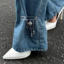 Chic Floral Heart Tassel Trouser Pin - ArtGalleryZen