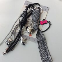 Chic Hello Kitty Heart Star Charm Leather Keychain - ArtGalleryZen