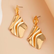 Chic Irregular Pleated Square Dangle Earrings - ArtGalleryZen