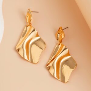 Chic Irregular Pleated Square Dangle Earrings - ArtGalleryZen