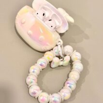 Chic Laser Hello Kitty AirPods Earphone Case With Lanyard - ArtGalleryZen