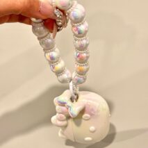 Chic Laser Hello Kitty AirPods Earphone Case With Lanyard - ArtGalleryZen