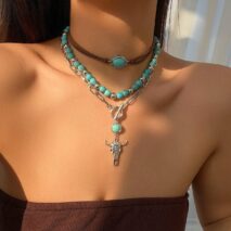 Chic Layered Toggle Clasp Bull Pendant Turquoise Chain Velvet Necklace Set - ArtGalleryZen