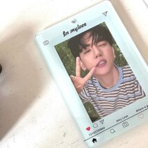 Chic My Love Kpop Keychain Acrylic Photocard Holder - ArtGalleryZen