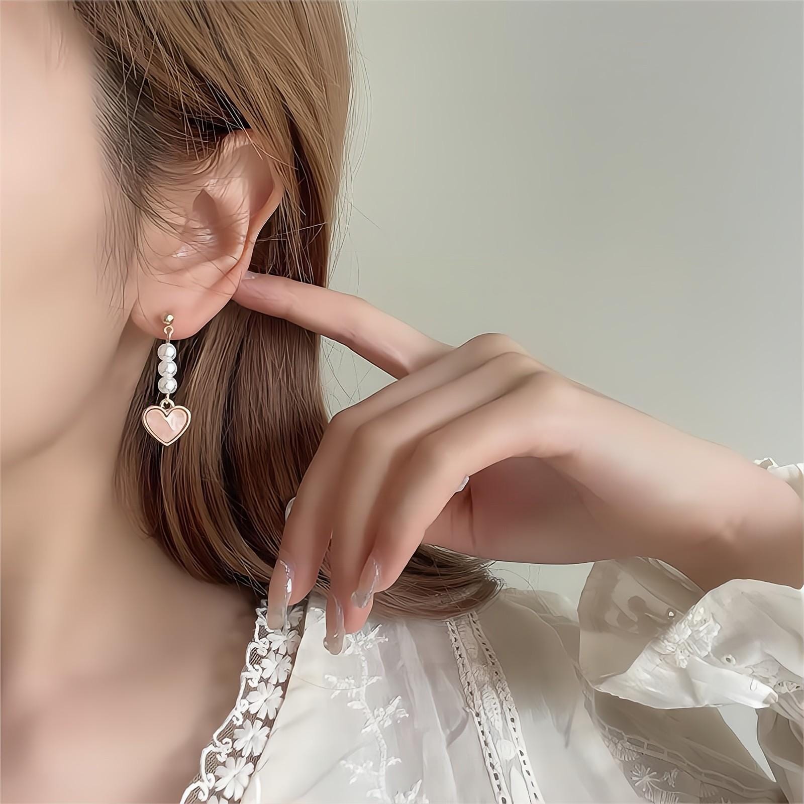 Chic Pearl Heart Dangle Earrings - ArtGalleryZen