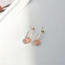 Chic Pearl Heart Dangle Earrings - ArtGalleryZen