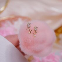 Chic Pearl Inlaid Crystal Tulip Earrings - ArtGalleryZen