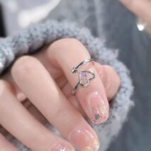 Chic Pink Crystal Devil Heart Ring - ArtGalleryZen