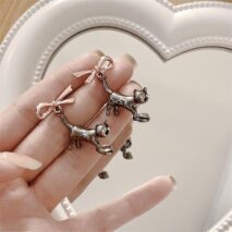 Chic Pink Crystal Heart Dangling Ribbon Cat Earrings - ArtGalleryZen