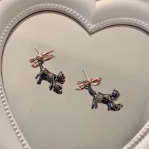Chic Pink Crystal Heart Dangling Ribbon Cat Earrings - ArtGalleryZen