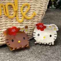 Chic Sanrio Hello Kitty Chignon Claw Clip Hair Clip - ArtGalleryZen