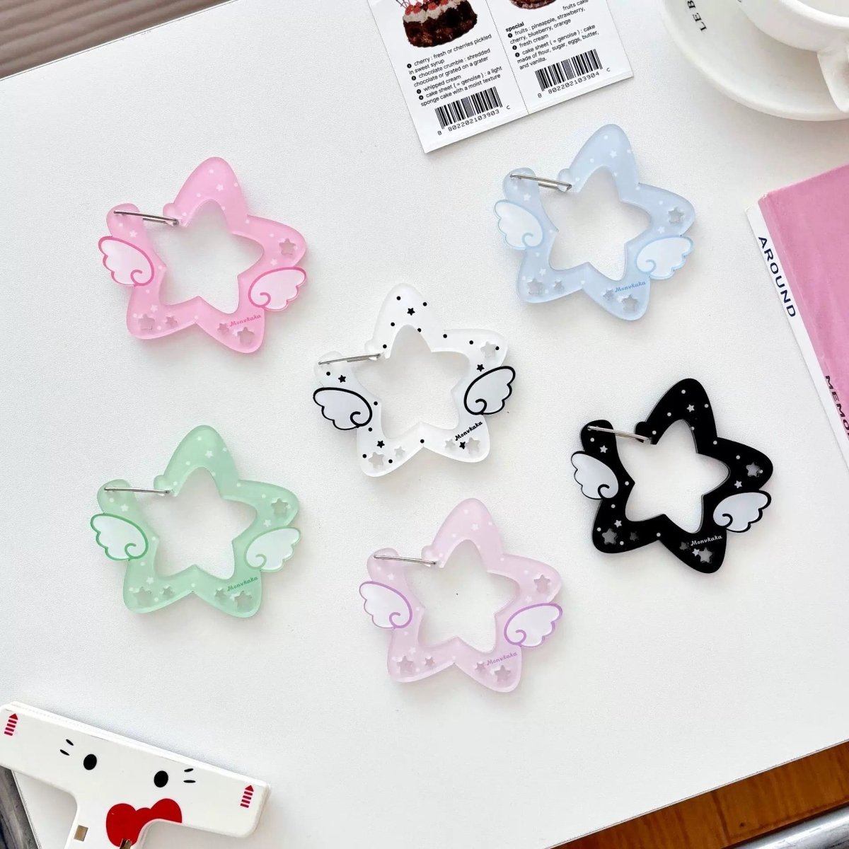 Chic Star Angel Wing Kpop Acrylic Keychain Carabiner - ArtGalleryZen