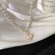 Chic Toggle Clasp Heart Pendant Pearl Chain Choker Necklace - ArtGalleryZen