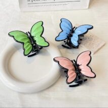 Chic Vintage Textured Butterfly Hair Claw Clip - ArtGalleryZen