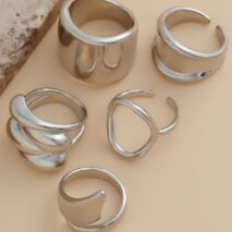 Chunky 4Pcs Hollow Oval Glossy Stackable Ring Set - ArtGalleryZen