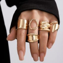 Chunky 4Pcs Hollow Oval Glossy Stackable Ring Set - ArtGalleryZen
