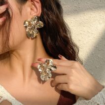 Chunky Geometric Abstract Flower Pattern Earrings - ArtGalleryZen