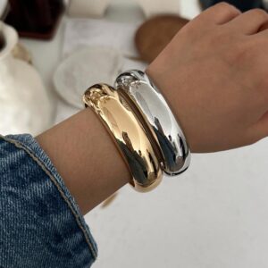 Classic Minimalist Gold Silver Tone Glossy Bangle Bracelet - ArtGalleryZen