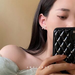 Crystal Ribbon Heart Earrings - ArtGalleryZen