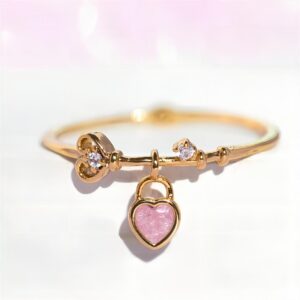 Cute 18K Gold Dangle Crystal Heart Lock Ring - ArtGalleryZen