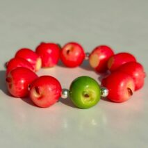 Cute Apple Beaded Bracelet - ArtGalleryZen