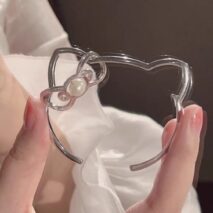 Cute Hello Kitty Bangle Bracelet - ArtGalleryZen