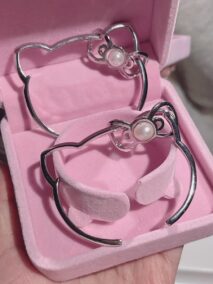 Cute Hello Kitty Bangle Bracelet - ArtGalleryZen