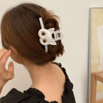 Cute kitten Acrylic Hair Claw Hair Clip - ArtGalleryZen