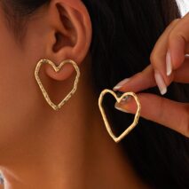 Dainty Geometric Hollow Heart Stud Earrings - ArtGalleryZen