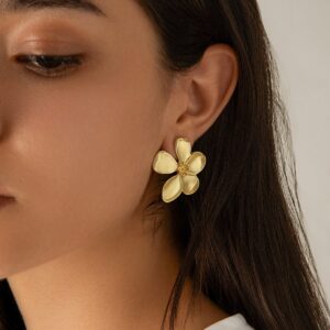 Dainty Gold Silver Plated Flower Stud Earrings - ArtGalleryZen