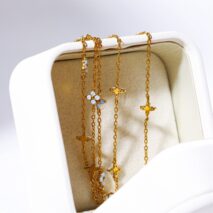 Dainty Handmade 18K Gold Crystal Flower Necklace - ArtGalleryZen