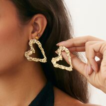 Dainty Pleated Heart Stud Earrings - ArtGalleryZen