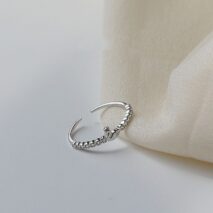Delicate S925 Silver Swan Open Ring - ArtGalleryZen
