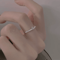 Delicate S925 Silver Swan Open Ring - ArtGalleryZen