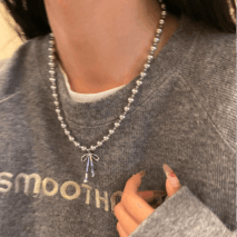 Elegant Bowknot Pendant Grey Pearl Chain Necklace - ArtGalleryZen