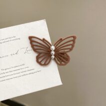 Elegant Flocking Pearl Butterfly Hair Clip - ArtGalleryZen