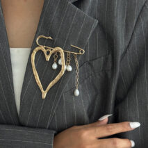 Elegant Hollow Heart Pearl Tassel Pin Brooch - ArtGalleryZen