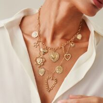 Elegant Layered Hollow Floral Heart Pendant Curb Chain Necklace - ArtGalleryZen