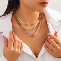 Elegant Layered Horseshoe Charm Snake Box Chain Necklace Set - ArtGalleryZen