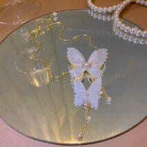 Elegant Meshed Butterfly Chain Necklace - ArtGalleryZen
