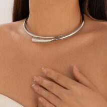 Elegant Minimalist Gold Silver Tone Open Collar Necklace - ArtGalleryZen