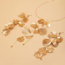 Geometric Abstract Gold Silver Tone Leaf Pendant Earrings Necklace Set - ArtGalleryZen