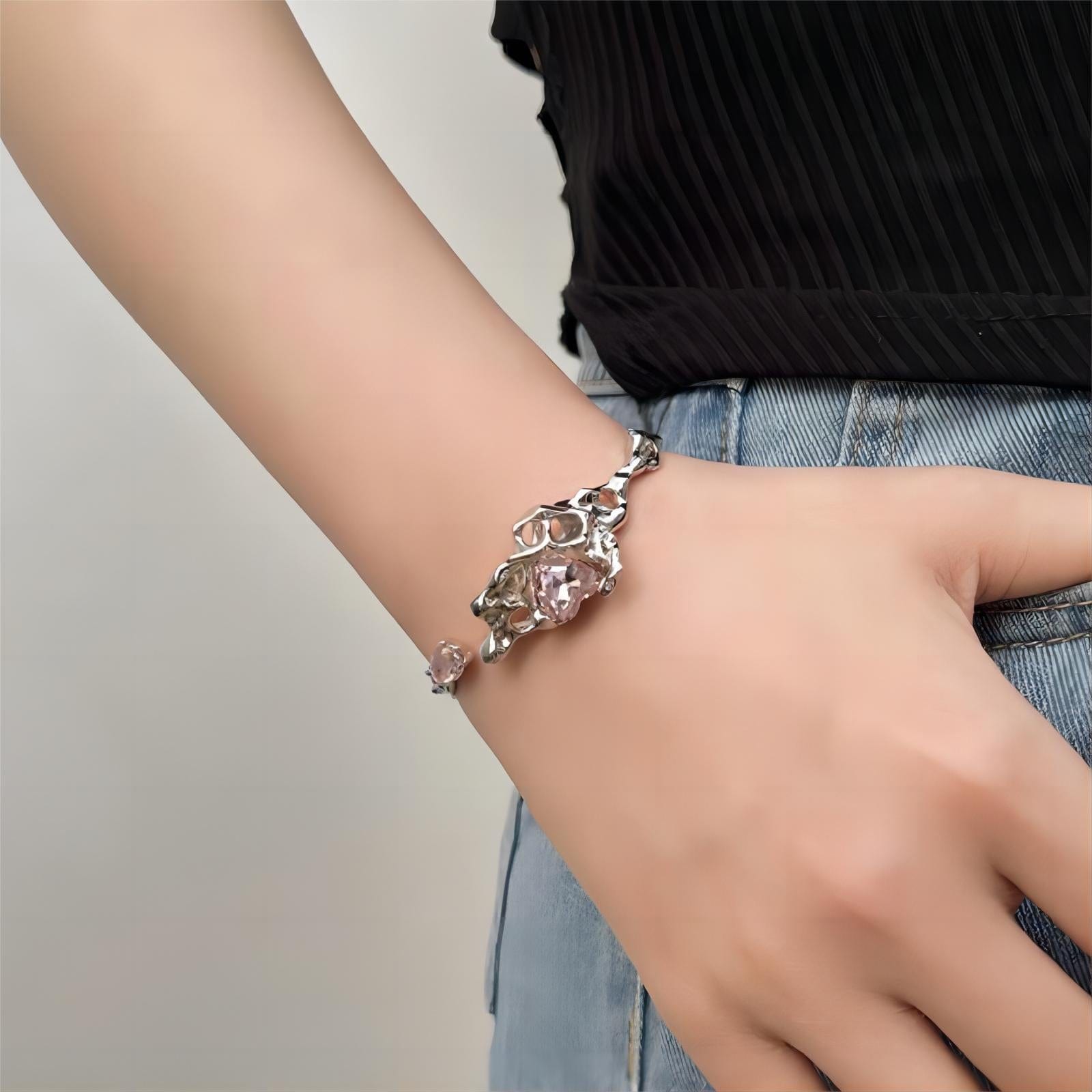 Geometric Crystal Heart Bangle Bracelet - ArtGalleryZen